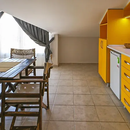 Mavi Melodi ホームステイ